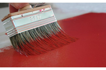 APPLICATION DE LA PEINTURE A LA CHAUX